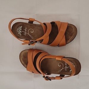Dansko Leather Platform Sandals Size 37 EU 6 US Color Orange